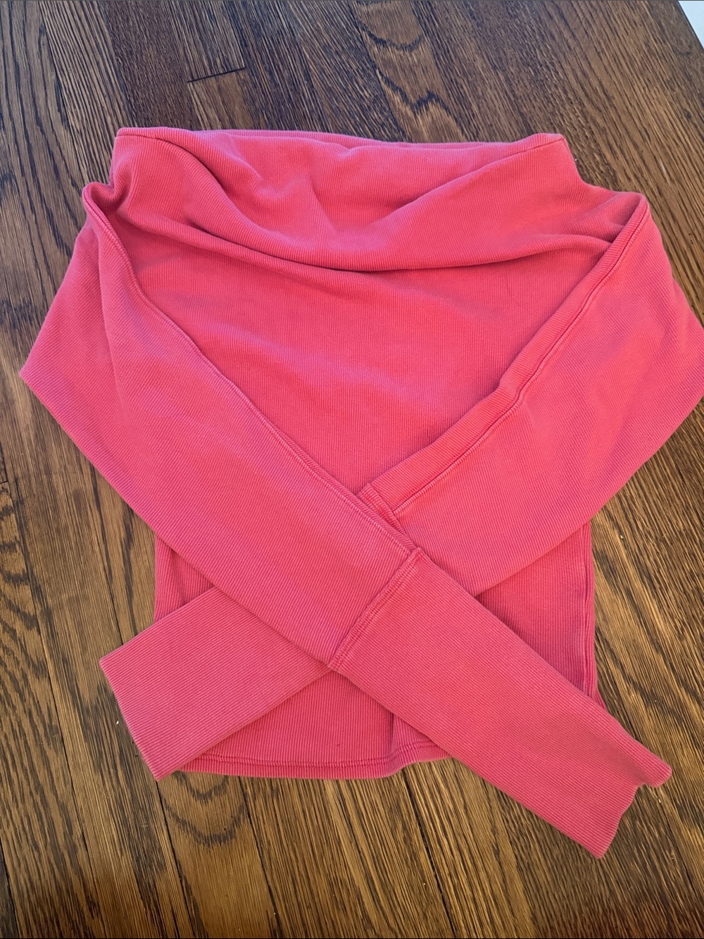 Free People Off-the-Shoulder Ribbed Sweater in Coral Pink